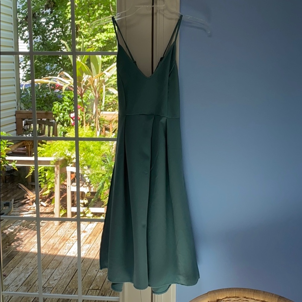 Elia-Cher strait dress soft sage size 4 NWT $18